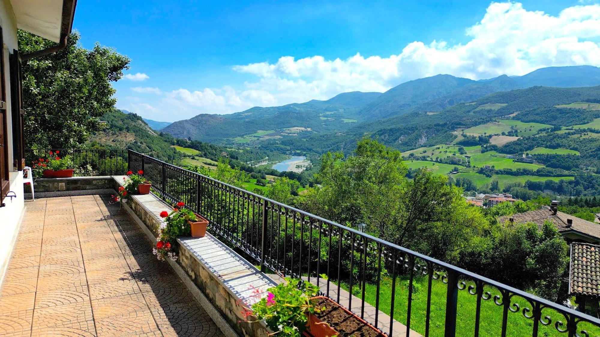 ボッビオ Casa Del Bosco - Vista Mozzafiato & Parco 4 Ettariヴィラ エクステリア 写真